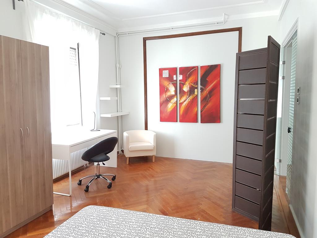 Errathens Pine Red And Taupe - Athens Center 아파트 외부 사진