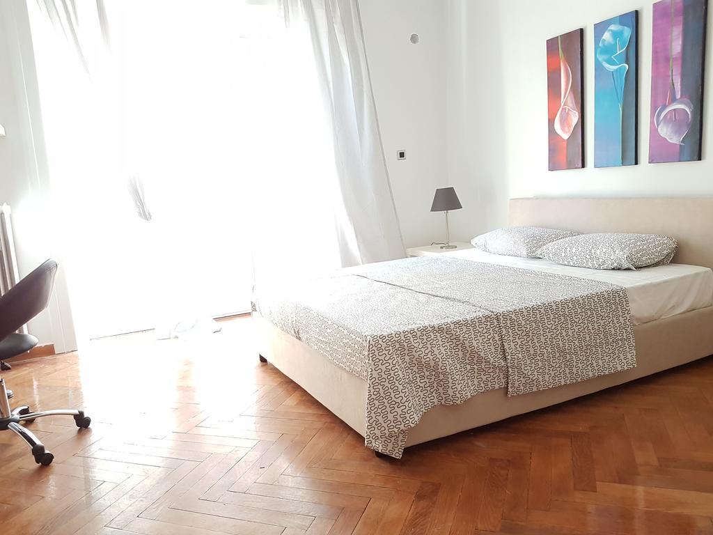 Errathens Pine Red And Taupe - Athens Center 아파트 외부 사진